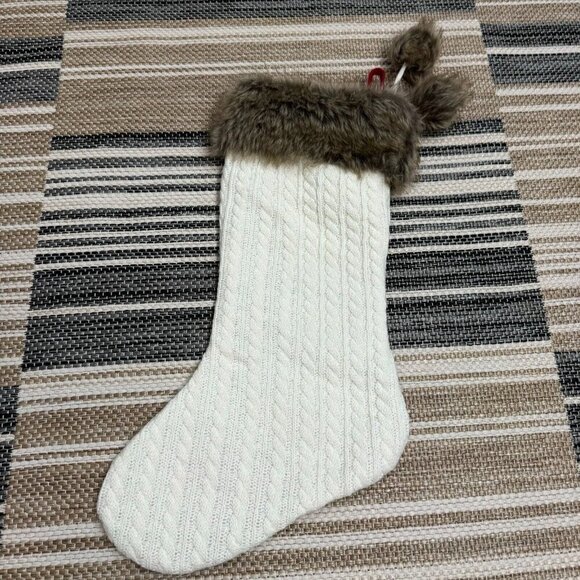 Pet Accessories Christmas Stocking Paw Print Cable Knit Faux Fur White Multi - Picture 4 of 7